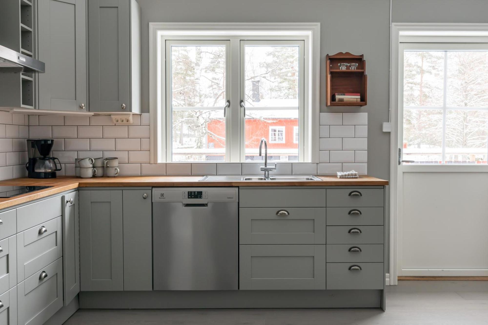 Bergs Gard & Hallsvikens Gard Vasterljung Экстерьер фото