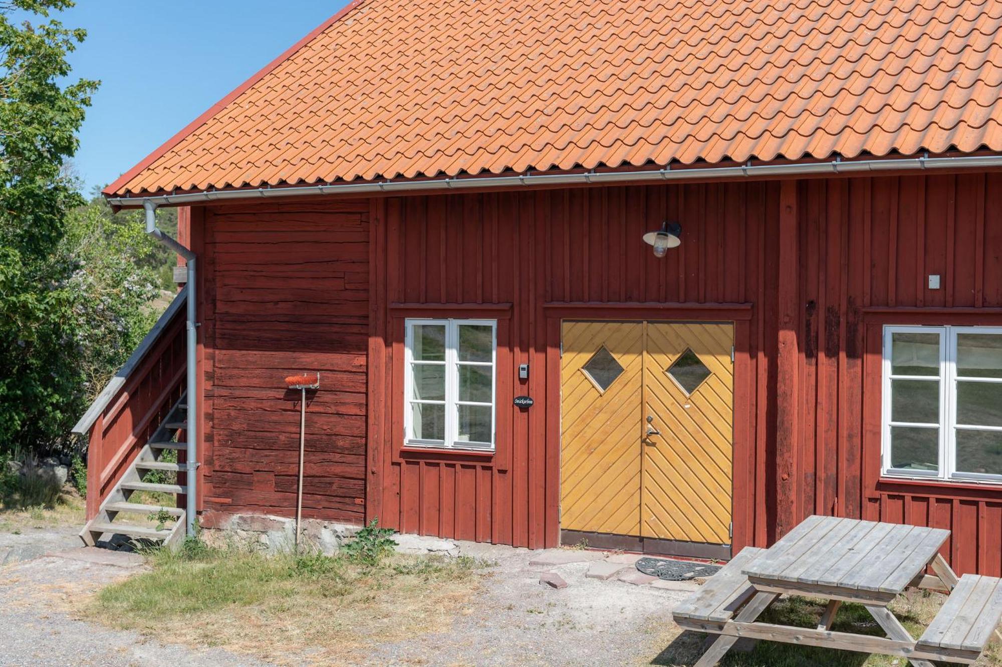 Bergs Gard & Hallsvikens Gard Vasterljung Экстерьер фото